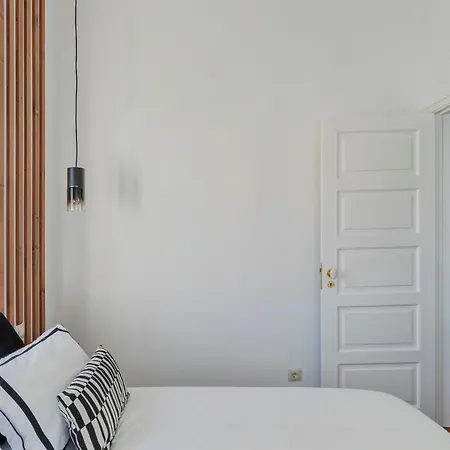 Apartment Live In Ii Setubal
